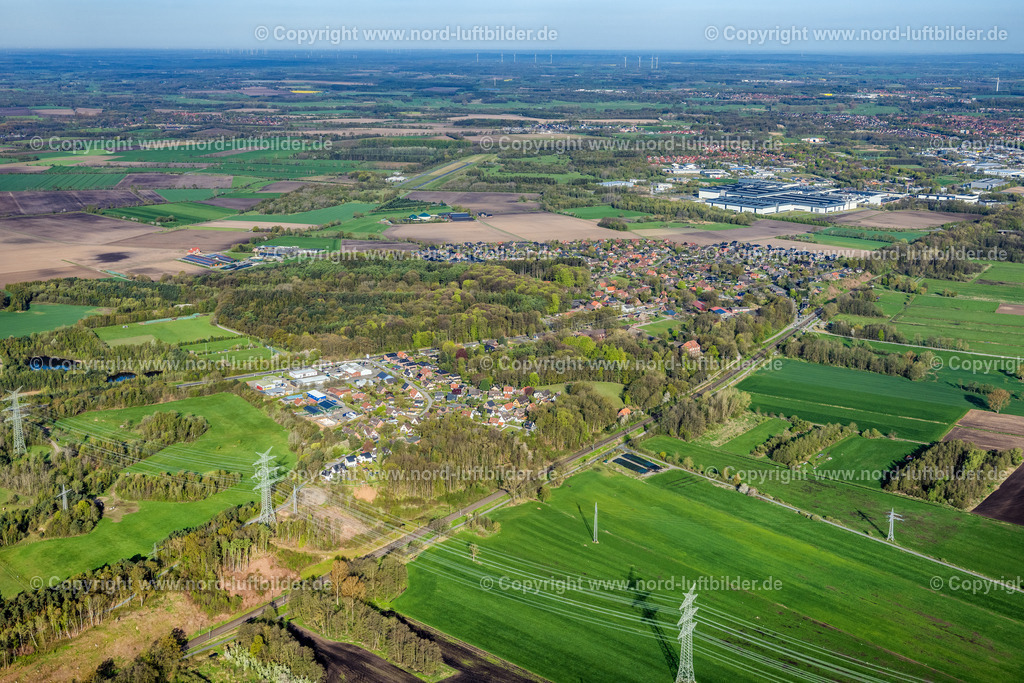 Agathenburg_ELS_4711010523 | AGATHENBURG 01.05.2023 Ortsansicht der Straßen und Häuser der Wohngebiete in Agathenburg im Bundesland Niedersachsen, Deutschland. // Town View of the streets and houses of the residential areas in Agathenburg in the state Lower Saxony, Germany. Foto: Martin Elsen