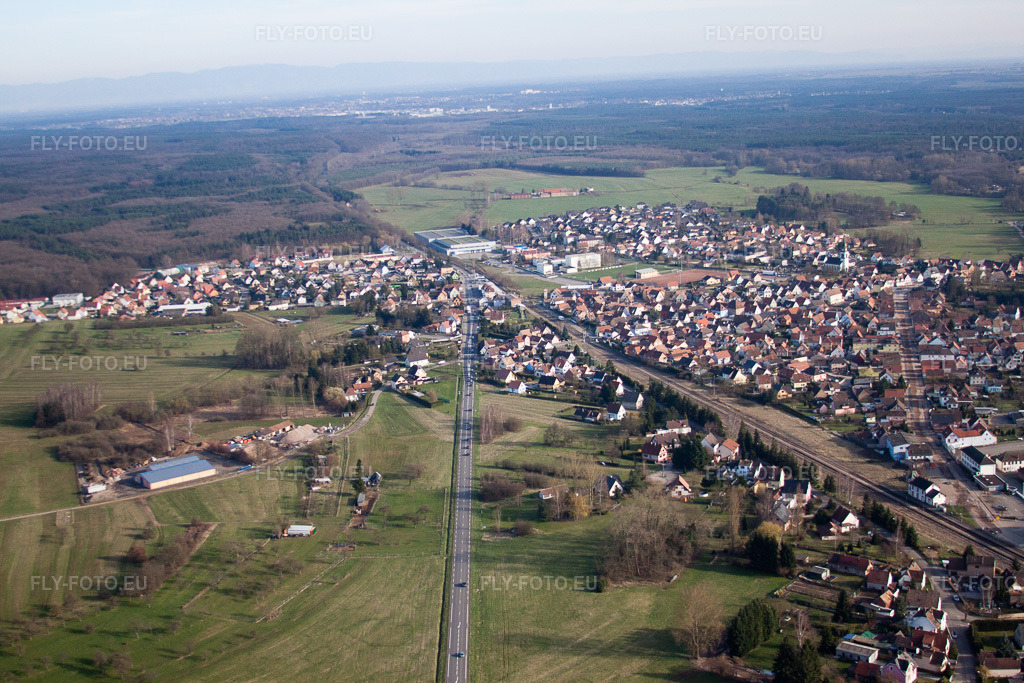 Vue aérienne: Vue de la ville à Griesbach dans le département Bas Rhin, France. Photo: IMG_38689.jpg prise le 20/03/2011 par Werner Riehm/FLY-FOTO.eu – Résolution de l'original: 4752 x 3168 px
