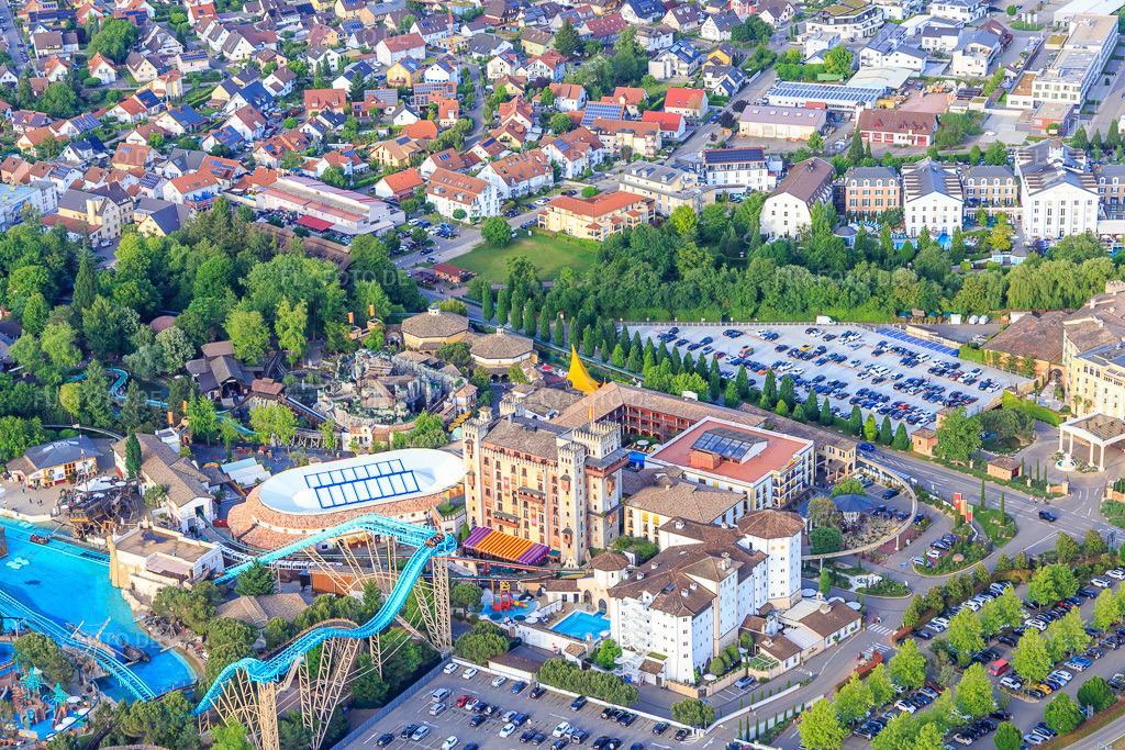 Luftbild: Atlantica SuperSplash, Spanische Arena, 4-Sterne Burghotel 