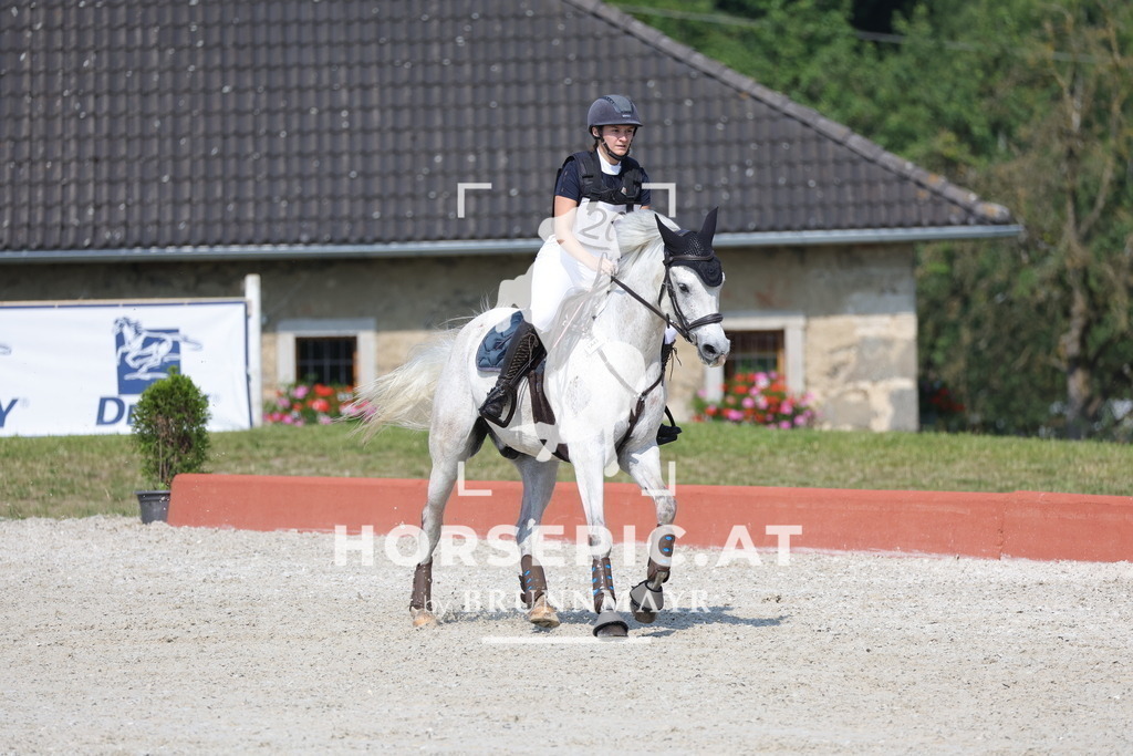 0P6A7624 | Willkommen bei Brunnmayr - Design & Fotografie – Ihrem Spezialisten für Reitturniere und Pferdeveranstaltungen in Oberösterreich, Salzburg und Bayern! Seit über 17 Jahren sind wir leidenschaftlich dabei.