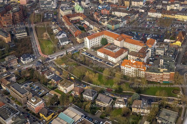 Hamm250201435Mitte | Luftbild, Johanniter-Kliniken Hamm Allgemeinkrankenhaus und Südring Parkanlage, hinten Parkplatz Santa-Monica-Platz Parkplätze Königstraße mit Wohnhäusern und Geschäftshäusern, Mitte, Hamm, Ruhrgebiet, Nordrhein-Westfalen, Deutschland