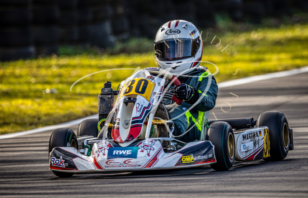 52307B43-7EAE-4B91-97EA-47BCD9DD15CF | traudl_s_fotos