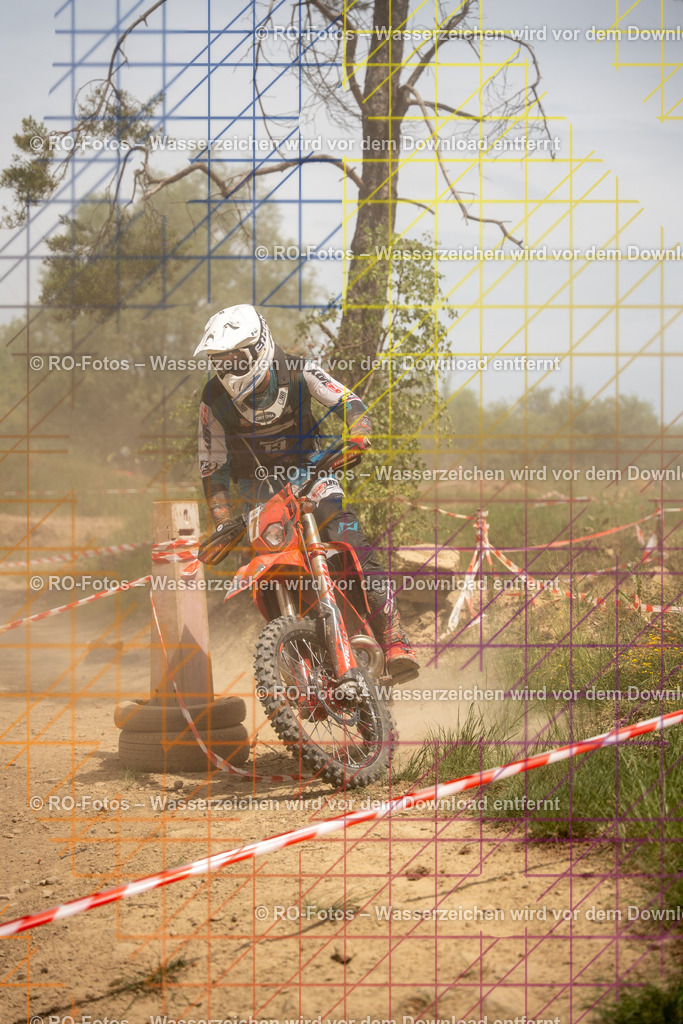 Niederwürzbach 2 Lauf-811 | Sportfotografie von RO-Fotos: Motorsport, Motocross, Enduro, Laufveranstaltungen und Triathlon. Professionelle Fotos von Sportlern und Events. - Realisiert mit Pictrs.com