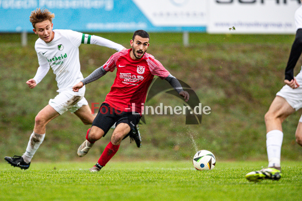 TSV Peißenberg gegen TSV Brunnthal | Fußball Kreisliga Herren Oberbayern Zugspitze Gruppe 1 2024/25, TSV Peißenberg gegen TSV Brunnthal, 20241003,Dennis MULAJ (TSV Peißenberg 9) in Aktion, auf den Ball fokusiert,2024-10-03 in Peißenberg (Sportpark Peißenberg), Dennis MULAJ (TSV Peißenberg 9)Copyright: WolfgangxLindner www.foto-lindner.de