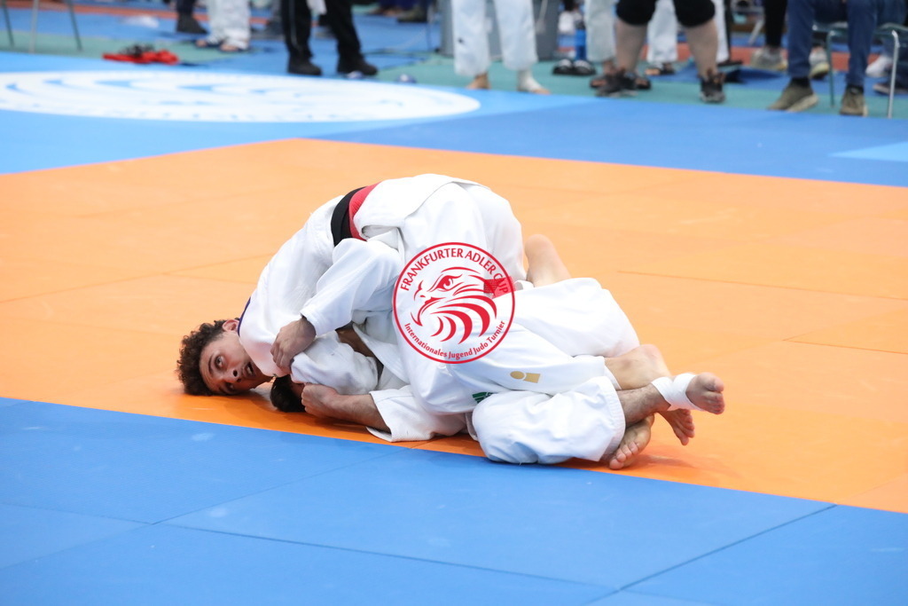 1J7A2868 | Fotos vom Adler Cup - Pictures from Adler Cup

Hier findet Ihr alle Eindrücke und großen Momente der Adler Cup Wochenenden. Here you will find all impressions and great moments of the Adler Cup weekends. - Realisiert mit Pictrs.com