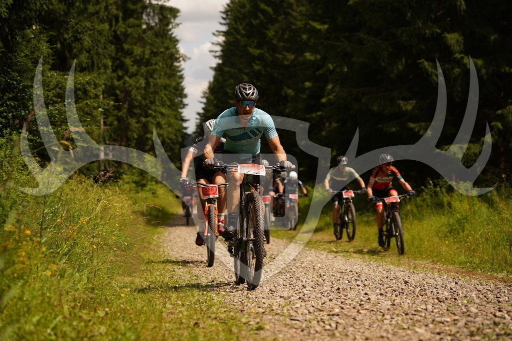 A9_05269 | Fotogalerie der Treibjagd im Dunkelwald - Dein MTB Etappenrennen im Erzgebirge - Realisiert mit Pictrs.com