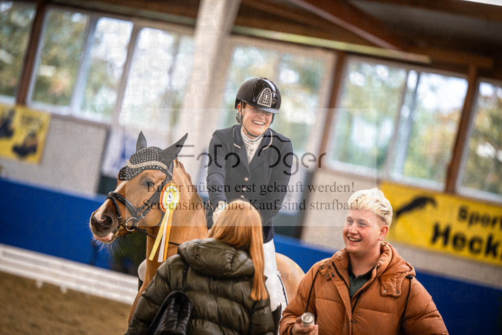DOS_0014 | Entdecke hochwertige Reitturnierfotos von Foto Oger. Professionell, emotional und authentisch – jetzt Lieblingsmomente im Shop bestellen.Deutschlandweite Turnierfotografie. - Realisiert mit Pictrs.com
