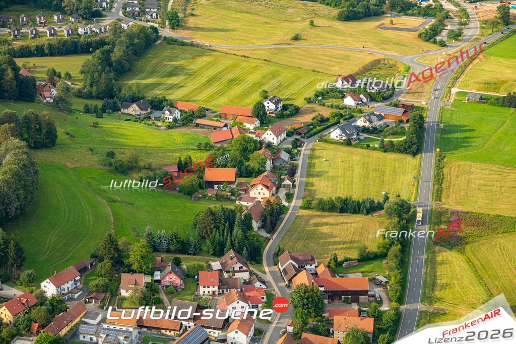 Das Luftbild zeigt : Truppach Mistelgau - Die Luftaufnahme wurde 2024 vom UL-Flugzeug aus erstellt ( keine Drohne ) - Hochauflösende Luftaufnahme - Für grossformatige Ausdrucke geeignet. Die Geschenkidee !Mit Lizenz und Bildrechte bestellbar