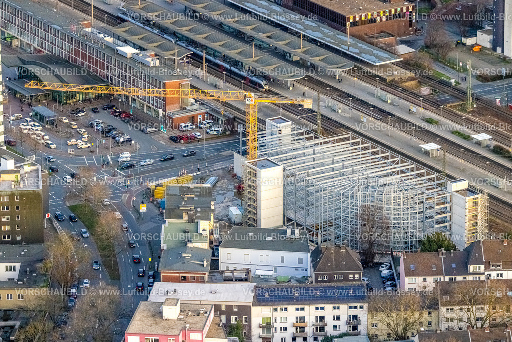 Bochum230102043 | Luftbild, Baustelle und  Neubau Parkhaus P7, am Hauptbahnhof, Gleisdreieck, Bochum, Ruhrgebiet, Nordrhein-Westfalen, Deutschland