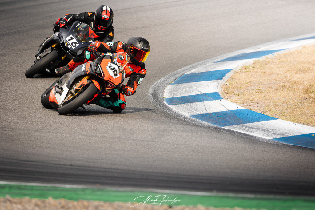 Ducati Trackday Hockenheimring 2026 | Entdecken Sie die faszinierende Welt von Alexander Tschuncky Arts: Kreative Fotografie, atemberaubende Automobilkunst und hochwertiger Bilderdruck. Lassen Sie sich inspirieren! - Realisiert mit Pictrs.com