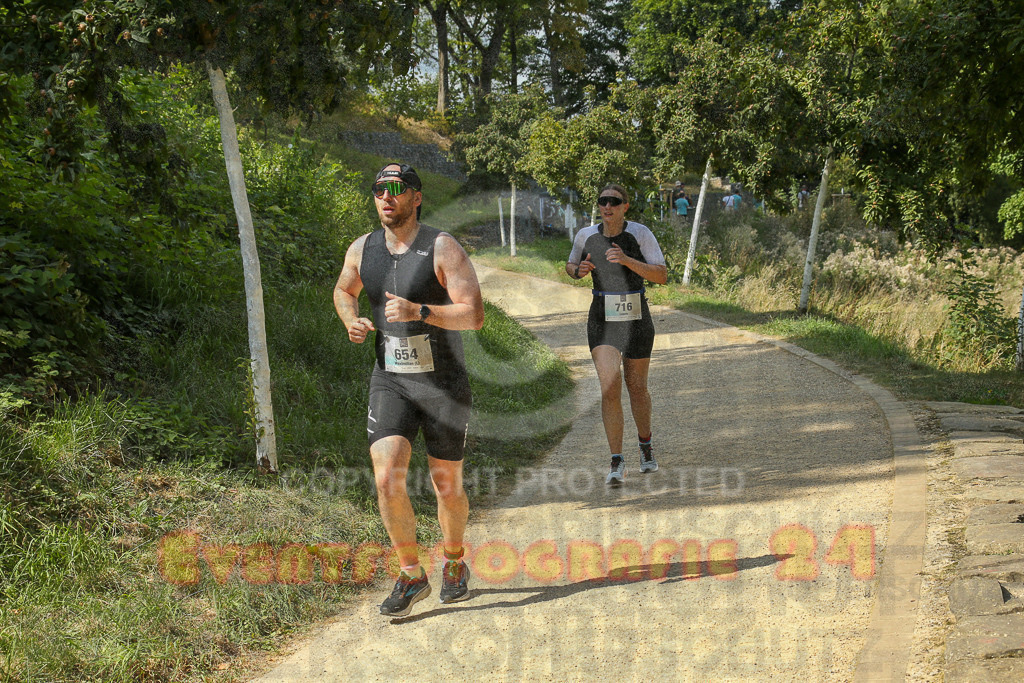 250824_1451_EX1_7853 | Sportfotografie im Rhein-Sieg Kreis, Köln, Bonn, NRW, Rheinland Pfalz, Hessen, etc. Unser Tätigkeitsfeld umfasst den Laufsport vom Volkslauf über den Marathon, Duathlon, Triathon bis zum Ultralauf wie Kölnpfad Ultra oder Schindertrail.