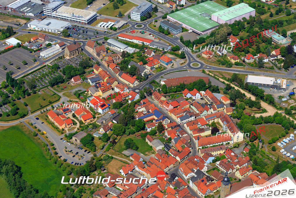 Die Luftaufnahme der Stadt Ebern wurde vom UL-Flugzeug heraus erstellt ( keine Drohne )- hohe Auflösung für beste Qualität