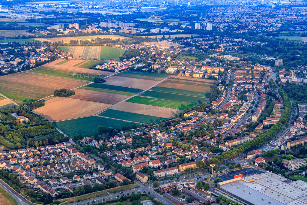 Luftbild: Berliner Straße von Norden in Frankenthal im Bundesland Rheinland-Pfalz in Deutschland.Foto: IMG_69208.jpg vom 24.06.2014 durch Werner Riehm/FLY-FOTO.deAuflösung des Originals: 4752 x 3168 px