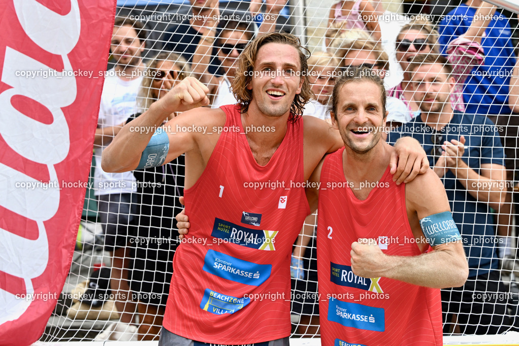 Kärntner Landesmeisterschaft Beach Volleyball | #2 HUBER Alexander Philipp, #1 FRIEDL Felix, Kärntner Landesmeisterschaft Beach Volleyball, Kärntner Landesmeisterschaft Beach Volleyball am 18.08.2024 in Villach (Rathausplatz Villach), Austria, (Photo by Bernd Stefan)