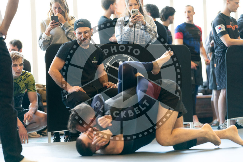 20250329PBB1928 | Fighters compete during the International Luta Livre (ILLCS) Germany IX Spring 2025 Competition spring on March 29, 2025 in Hannover, Germany.© Chiara Dazi
