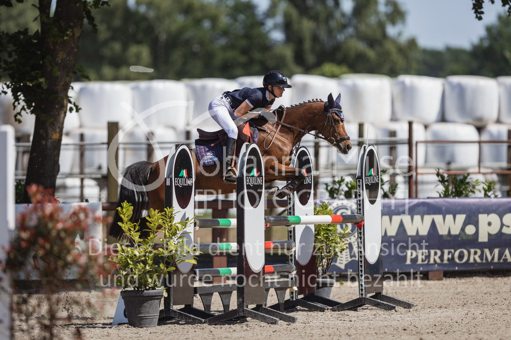 230610_Mühlen_Quali6j-201 | Deine schönsten Turniermomente als professionelle Fotos! Entdecke hochwertige Pferdesport-Fotografie im Online-Shop. Jetzt Fotos finden & bestellen!