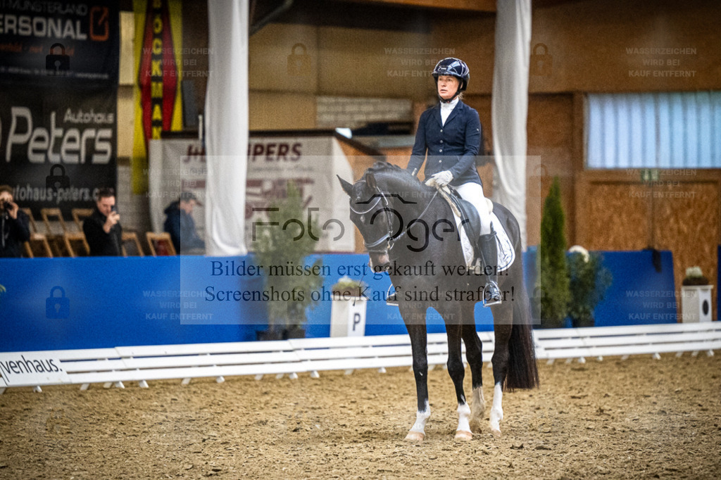 DOS_0414 | Entdecke hochwertige Reitturnierfotos von Foto Oger. Professionell, emotional und authentisch – jetzt Lieblingsmomente im Shop bestellen. - Realisiert mit Pictrs.com