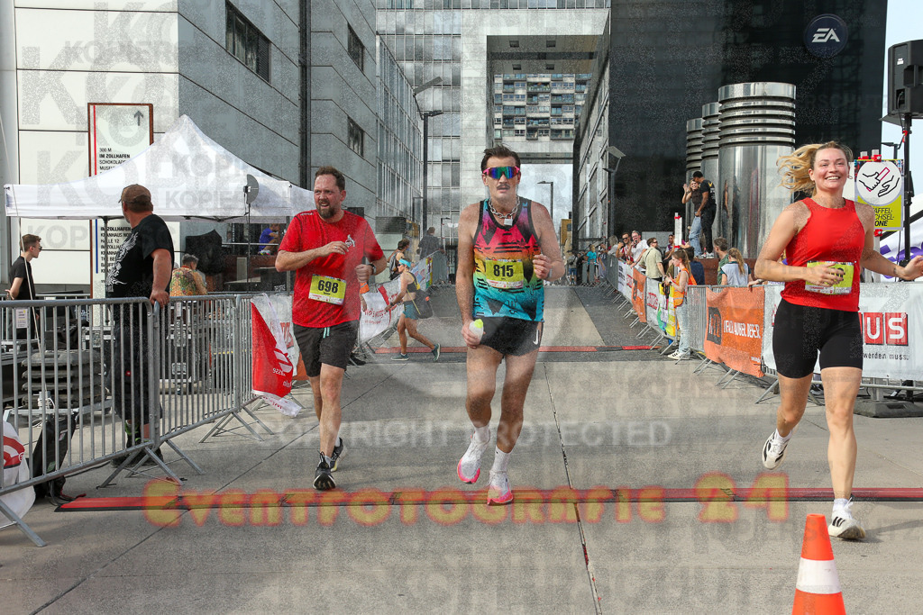 250920_1538_EX1_0298 | Sportfotografie im Rhein-Sieg Kreis, Köln, Bonn, NRW, Rheinland Pfalz, Hessen, etc. Unser Tätigkeitsfeld umfasst den Laufsport vom Volkslauf über den Marathon, Duathlon, Triathon bis zum Ultralauf wie Kölnpfad Ultra oder Schindertrail.