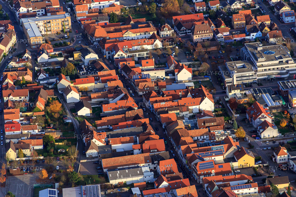Luftbild: Martkstr in Kandel im Bundesland Rheinland-Pfalz in Deutschland. Foto: IMG_085213.jpg vom 08.11.2015 durch Werner Riehm/FLY-FOTO.de