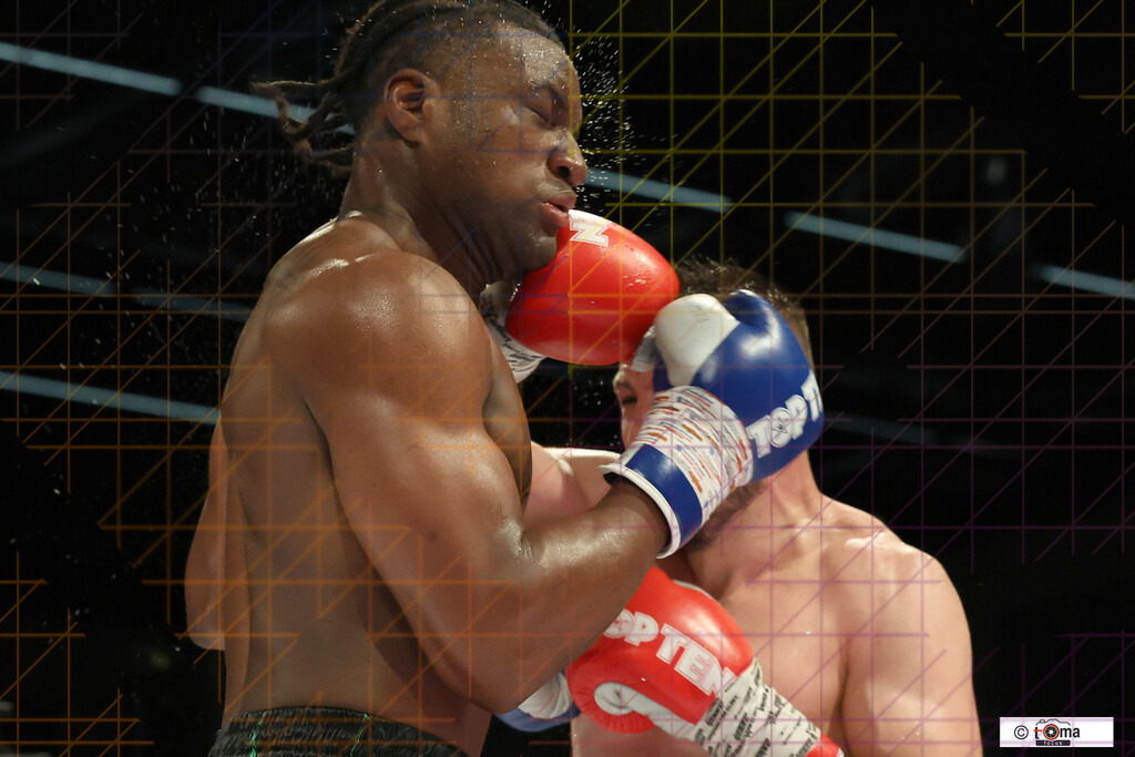 Akingbade vs Braun 25.04.2026 tomafocus Tb00117 | professionelle Sport- und Eventfotografie von Tomafocus – dynamische Bilder, emotionale Momente und hochwertige Aufnahmen für jeden Anlass. - Realisiert mit Pictrs.com