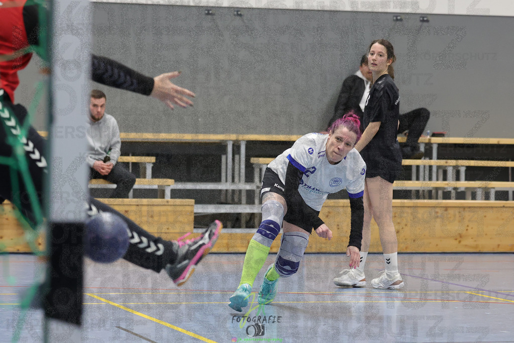 Frauen 2. Bezirksklasse, SG Rechtenbach - HSG Kleenheim/Langgöns III | Frauen 2. Bezirksklasse, SG Rechtenbach - HSG Kleenheim/Langgöns III am 16.11.2024 in Rechtenbach (Sporthalle Rechtenbach)Photo © 2024 - Jörg Heinrich - Realisiert mit Pictrs.com