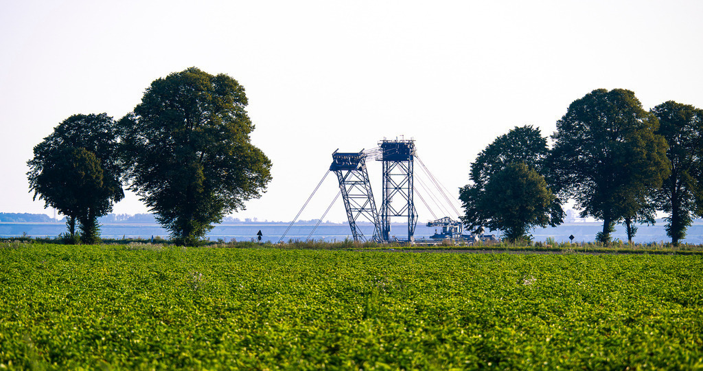 Tagebau Garzweiler - 1.9.2024 | Entdecke exklusive Fotografie im muebri Shop: Stimmungsvolle Motive  Naturaufnahmen und mehr. Jetzt hochwertige Wandbilder und Fotoabzüge online kaufen! - Realisiert mit Pictrs.com