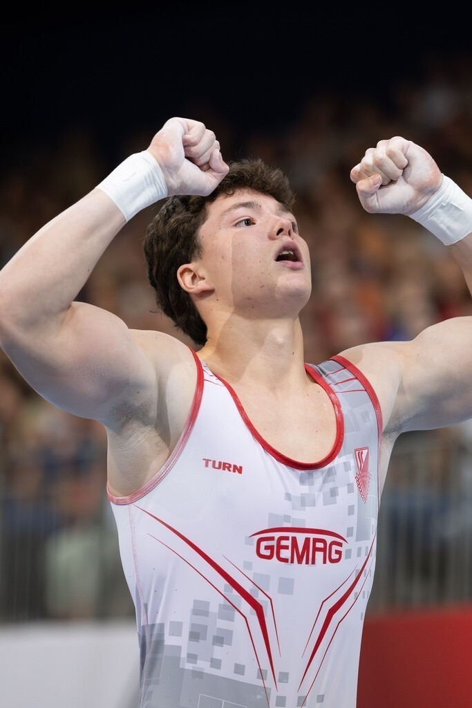 DM Finals 2026; Gerätfinals Männer Pauschenpferd | DM Finals 2026; Gerätfinals Männer Pauschenpferd***Große Freude bei Radomyr Stelmakh nach seiner Übung - Realisiert mit Pictrs.com