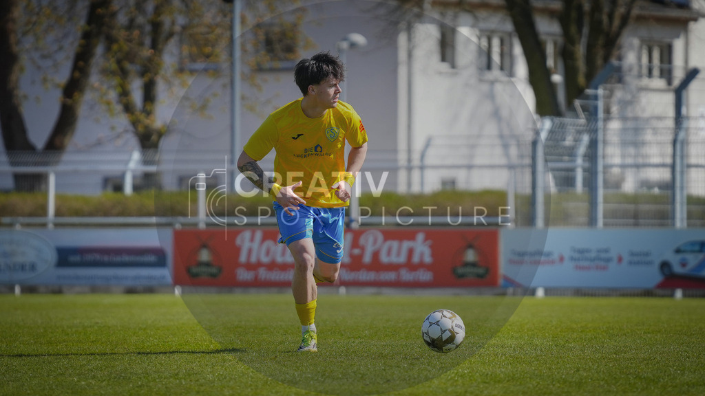 Fußball, Herren, Saison 2025/2026, Regionalliga Nordost, 29. Spieltag, FSV 63 Luckenwalde vs. FC Eilenburg, Samstag 11.04.2026, Werner-Seelenbinder-Stadion Luckenwalde, | Fußball, Herren, Saison 2025/2026, Regionalliga Nordost, 29. Spieltag, FSV 63 Luckenwalde vs. FC Eilenburg, Samstag 11.04.2026, Werner-Seelenbinder-Stadion Luckenwalde, Im Bild: Matthew Meier (Luckenwalde) - Realisiert mit Pictrs.com