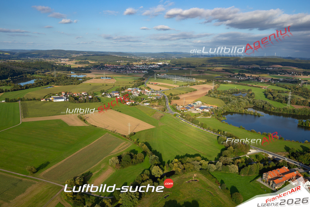 Die Luftaufnahme Zettlitz - Marktzeuln wurde 2021 mittels Flugzeug (keine Drohne) erstellt. Hohe Auflösung -für große Poster und Wandbilder geeignet!