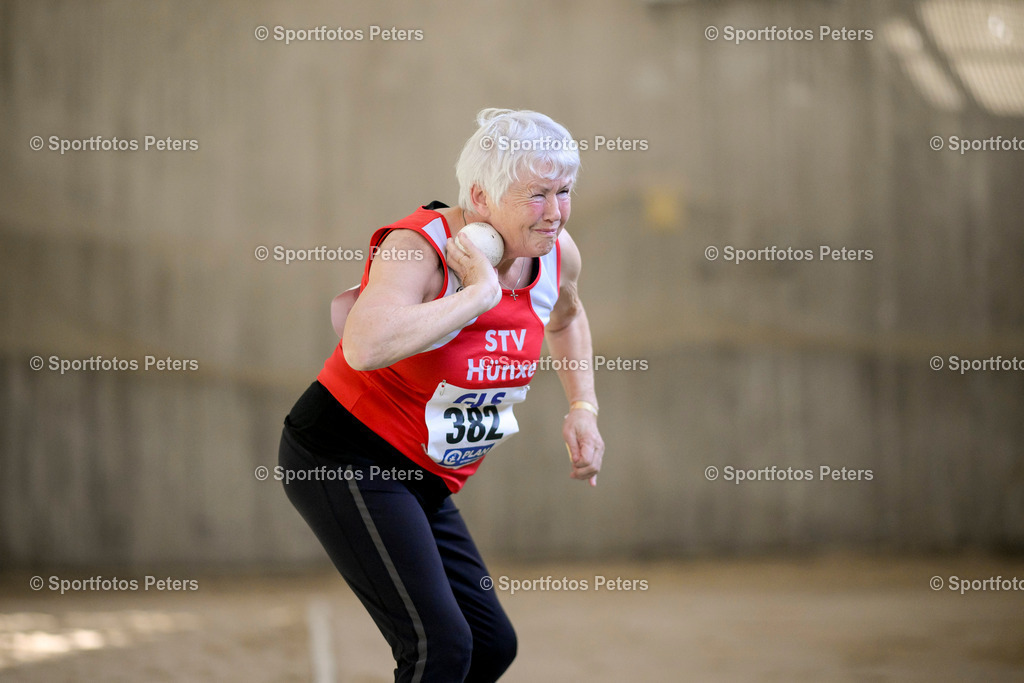 Deutsche Hallenmeisterschaften Masters - Sonntag_239 | Deutsche Meisterschaften Halle Masters am 03.03.2024 in Dortmund 

Foto: Kai Peters - Realisiert mit Pictrs.com