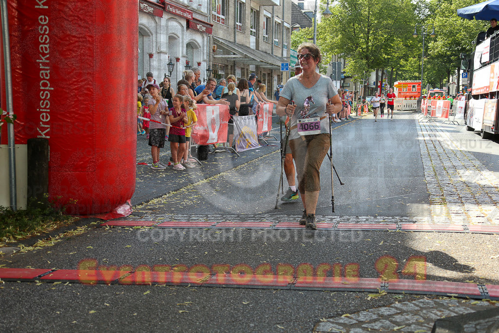 220625_1713_EX1_6408 | Sportfotografie im Rhein-Sieg Kreis, Köln, Bonn, NRW, Rheinland Pfalz, Hessen, etc. Unser Tätigkeitsfeld umfasst den Laufsport vom Volkslauf über den Marathon, Duathlon, Triathon bis zum Ultralauf wie Kölnpfad Ultra oder Schindertrail.