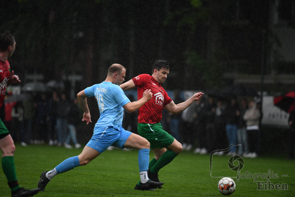 BV Bockhorn-SG FriPe | Relegation zur Kreisliga; BV Bockhorn (weiß)-SG FriPe (rot) am 05.06.2025 in Oldenburg/Ofenerdiek (Lagerstraße), Photo: Philip Eiben 2025 - Realisiert mit Pictrs.com