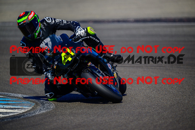 MaZZes_Fotomatrix_20250407_6007705_4908 | WEISS