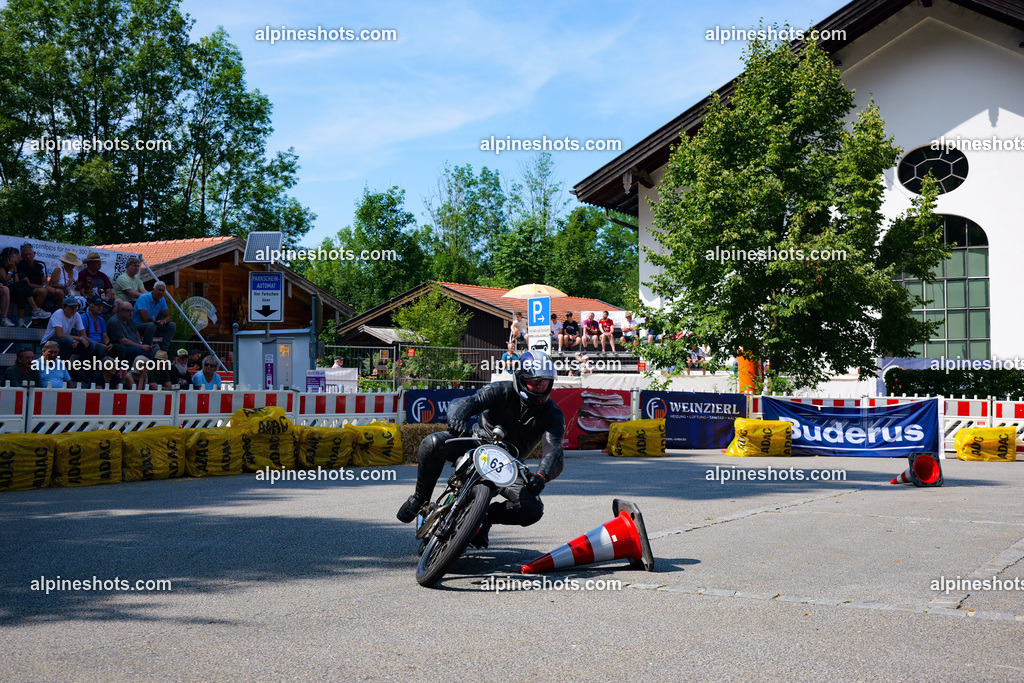 P1014895 | Erleben Sie atemberaubende, hochqualitative Fotos Ihrer Fahrt entlang der malerischen Alpenstraßen. Besuchen Sie alpineshots.com, um professionelle Aufnahmen Ihrer unvergesslichen Reise zu finden und zu kaufen - Realisiert mit Pictrs.com