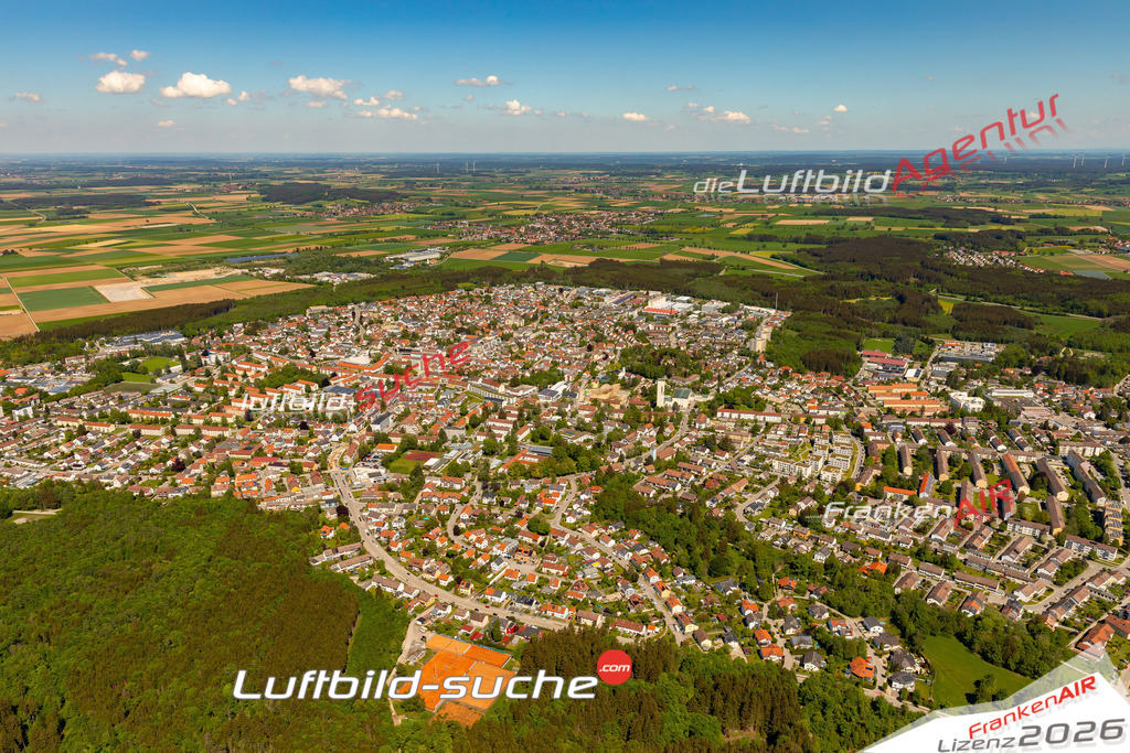 Das Luftbild zeigt : Neugablonz Kaufbeuren - Die Luftaufnahme wurde 2024 vom UL-Flugzeug aus erstellt ( keine Drohne ) - Hochauflösende Luftaufnahme - Für grossformatige Ausdrucke geeignet. Die Geschenkidee !Mit Lizenz und Bildrechte bestellbar