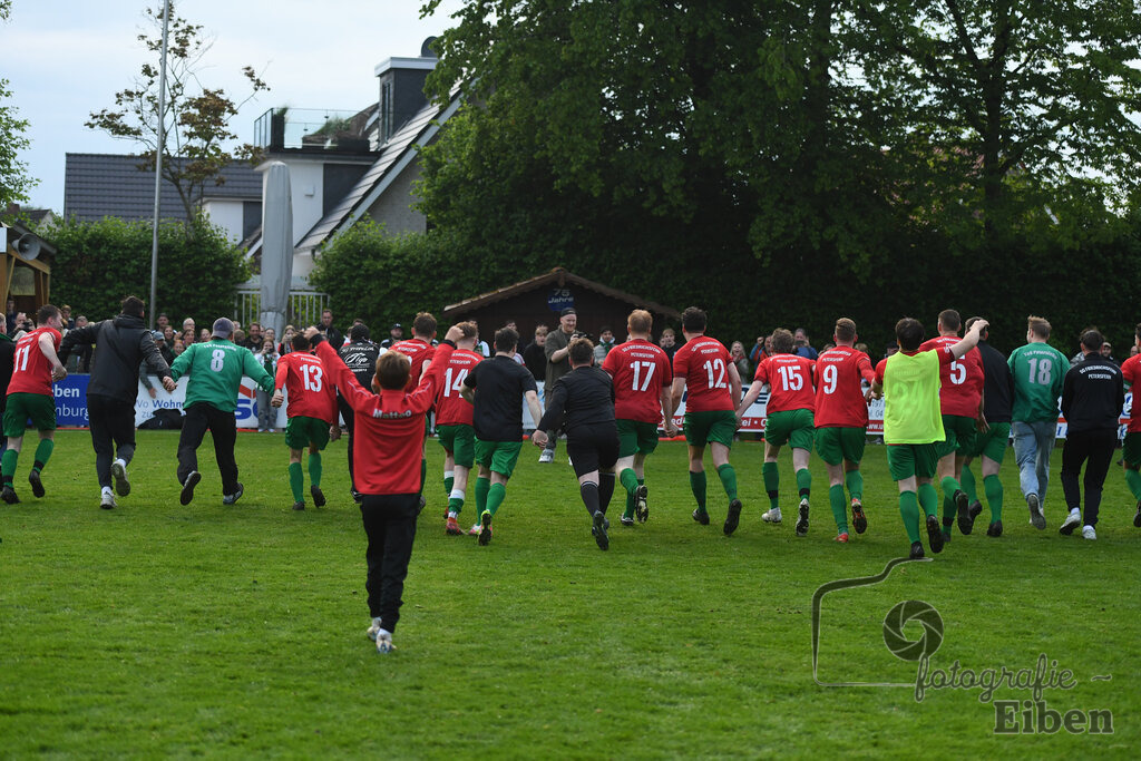 BV Bockhorn-SG FriPe | Relegation zur Kreisliga; BV Bockhorn (blau)-SG FriPe (rot) am 05.06.2025 in Oldenburg/Ofenerdiek (Lagerstraße), Photo: Philip Eiben 2025 - Realisiert mit Pictrs.com