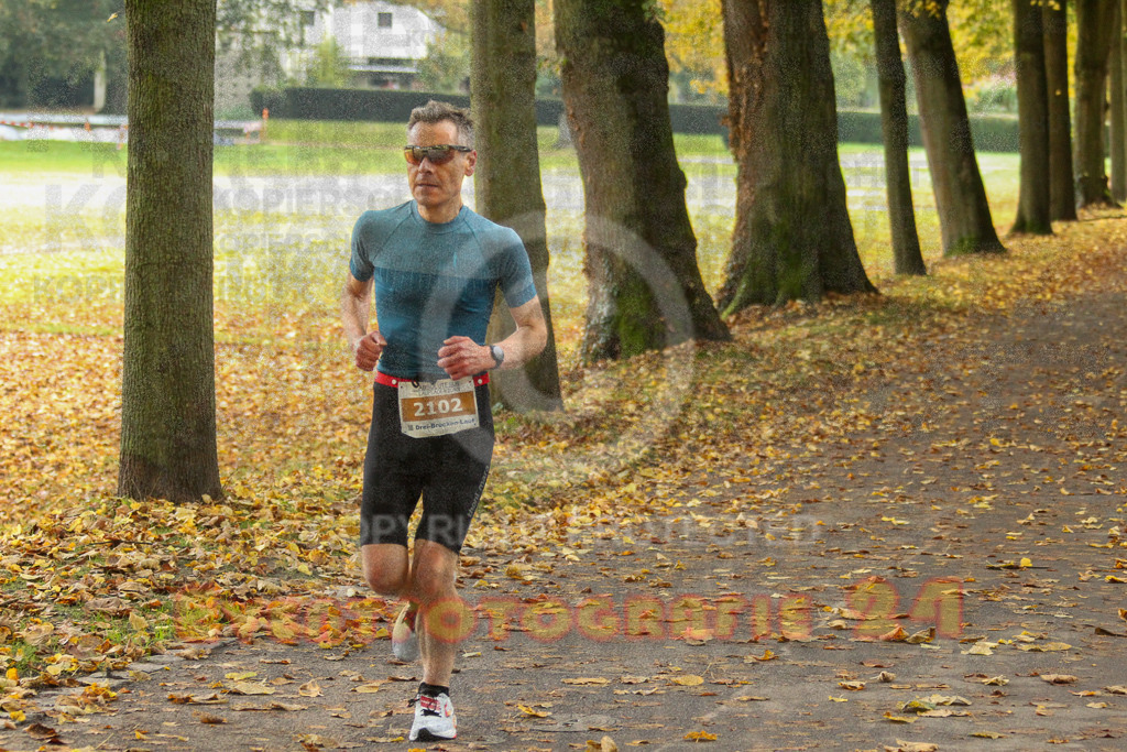 241020_0923_EV4_2338 | Sportfotografie im Rhein-Sieg Kreis, Köln, Bonn, NRW, Rheinland Pfalz, Hessen, etc. Unser Tätigkeitsfeld umfasst den Laufsport vom Volkslauf über den Marathon, Duathlon, Triathon bis zum Ultralauf wie Kölnpfad Ultra oder Schindertrail.