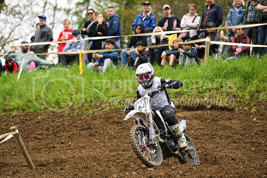Motocross Schlatt bei Winterthur - 30. April 2023 | #941 Fuchs Daniel aus Schafisheim (CH) auf Honda in der Kategorie Senioren am Motocross Schlatt bei Winterthur, 30. April 2023. 
Instagram: @mx_schlatt | @mc_wila | @sam_schweiz
Bild: Sportfotografie Markus Aeschimann | www.markus-aeschimann.ch - Realisiert mit Pictrs.com