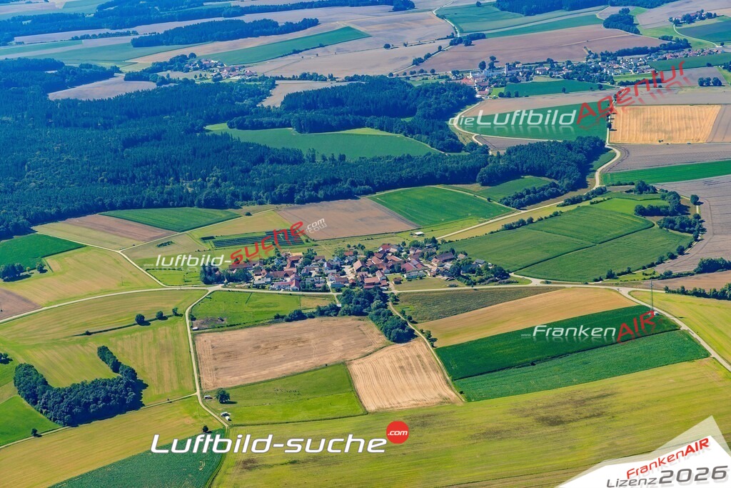 Gebersdorf Rottenburg an der Laaber Bild- Das Luftbild wurde 2025 vom UL-Flugzeug heraus erstellt ( keine Drohne ) - Hochauflösende Luftaufnahme -Nicht vergleichbar mit Google Maps oder Satelittenbilder- Die Geschenkidee !Mit Lizenz und Bildrechte bestellbar