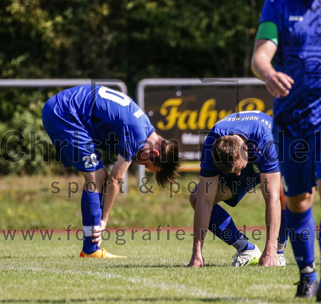 2023-09-02_053_SG_Markt_Schwaben_gegen_TSV_Hohenbrunn | Markt Schwaben, Deutschland, 02.09.2023:
Fußball, Kreisklasse 2023 / 2024, 3. Spieltag, (SG) Markt Schwaben gegen TSV Hohenbrunn, Endergebnis: 2:0

Felix Ballhorn (TSV Hohenbrunn, #20), David Fischer (TSV Hohenbrunn, #7)

Foto: Christian Riedel / fotografie-riedel.net