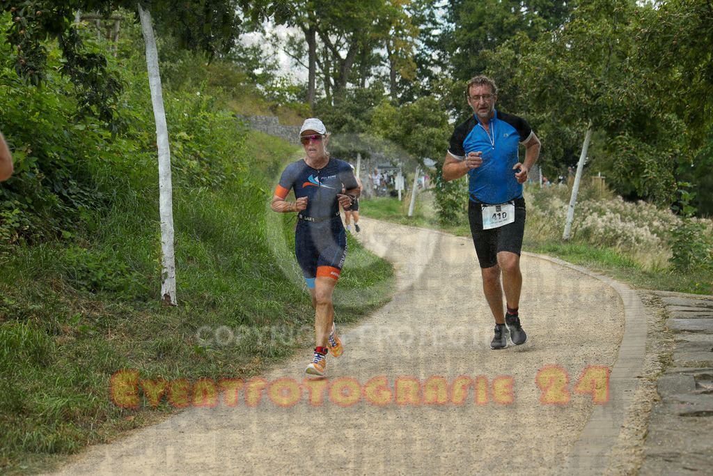 250824_1352_EX1_4054 | Sportfotografie im Rhein-Sieg Kreis, Köln, Bonn, NRW, Rheinland Pfalz, Hessen, etc. Unser Tätigkeitsfeld umfasst den Laufsport vom Volkslauf über den Marathon, Duathlon, Triathon bis zum Ultralauf wie Kölnpfad Ultra oder Schindertrail.