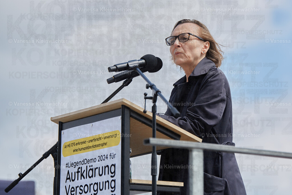240511 LiegendDemoCFS_Hbf_14 | Vanessa Kleinwächter - Realisiert mit Pictrs.com