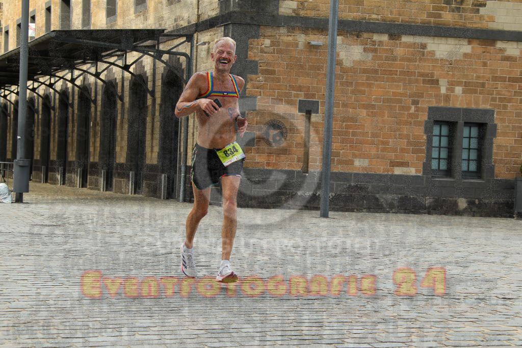 250920_1514_EV4_8288 | Sportfotografie im Rhein-Sieg Kreis, Köln, Bonn, NRW, Rheinland Pfalz, Hessen, etc. Unser Tätigkeitsfeld umfasst den Laufsport vom Volkslauf über den Marathon, Duathlon, Triathon bis zum Ultralauf wie Kölnpfad Ultra oder Schindertrail.