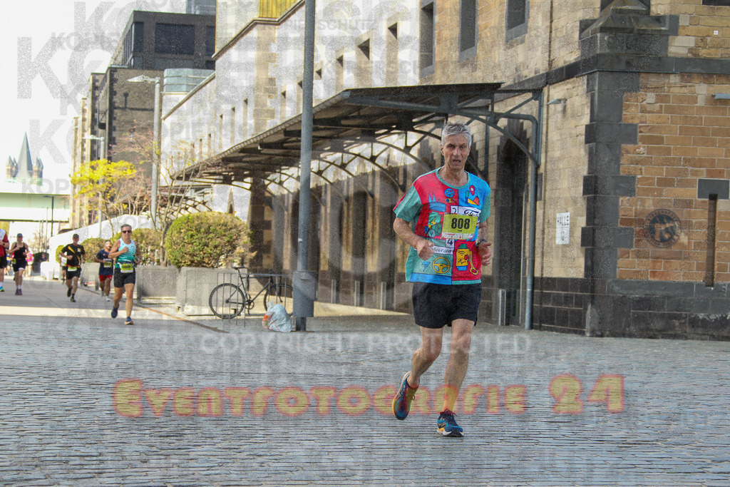 250920_1457_EV4_7663 | Sportfotografie im Rhein-Sieg Kreis, Köln, Bonn, NRW, Rheinland Pfalz, Hessen, etc. Unser Tätigkeitsfeld umfasst den Laufsport vom Volkslauf über den Marathon, Duathlon, Triathon bis zum Ultralauf wie Kölnpfad Ultra oder Schindertrail.