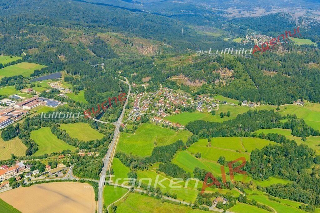 theresienthal-zwiesel-air-pics-frankenair-7502-jahr-2025 | Theresienthal Zwiesel Bild- Das Luftbild wurde 2025 vom UL-Flugzeug heraus erstellt ( keine Drohne ) - Hochauflösende Luftaufnahme -Nicht vergleichbar mit Google Maps oder Satelittenbilder- Die Geschenkidee !Mit Lizenz und Bildrechte bestellbar