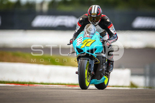 0377-250723NR-015_377 | Deine Full-Service-Agentur für ✔️Videoproduktionen und ✔️Motorsportfotografie Jetzt Angebot anfragen!