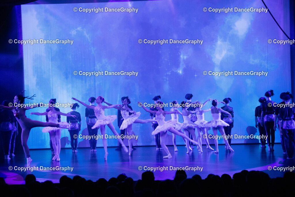 GPHY1750 | DanceGraphy - Realisiert mit Pictrs.com