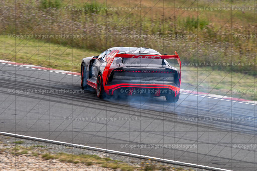 20250906160920D75_6583 | Bitte beachten!!!
Alle Fotos dieser Galerie sind nur grundbearbeitet. Im Falle eines Verkaufs, werde ich die Fotots noch mit dem nötigen Feinschliff versehen. - Realisiert mit Pictrs.com