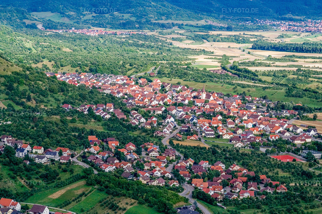 Luftbild: Ortsansicht aus Nordwesten im Ortsteil Kayh in Herrenberg im Bundesland Baden-Württemberg in Deutschland. – Foto: IMG_12258.jpg vom 02.08.2008 durch Werner Riehm/FLY-FOTO.de – Auflösung des Originals: 3456 x 2304 px
