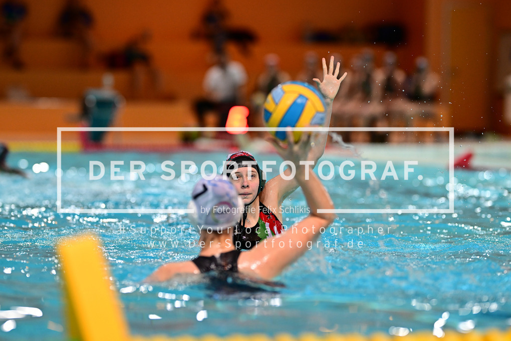 Wasserball I Juniorinnen I Saison 2025-2026 I Deutscher Wasserball Pokal U18 I Endrunde I Uerdinger SV 08 - SSV Esslingen I 87049 | Der Sportfotograf. - Realisiert mit Pictrs.com